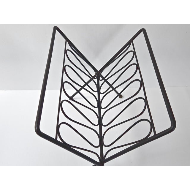 Mid-Century Modern Vintage Magazine Rack in Black Lacquered Steel and Brass from Jean Royère, 1950s For Sale - Image 3 of 12