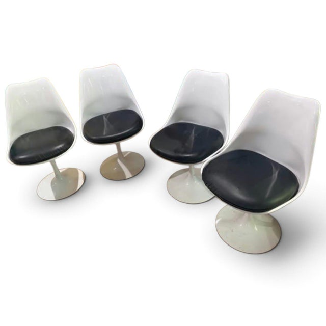 1970s Four Swivel Tulip Chairs With Cushioned Seat and Curved Backrest For Sale In Raleigh - Image 6 of 6