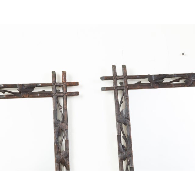 Early 20th Century Black Forest 1900s Mirror with Carved Vine Motifs and Intersecting Corners For Sale - Image 5 of 7