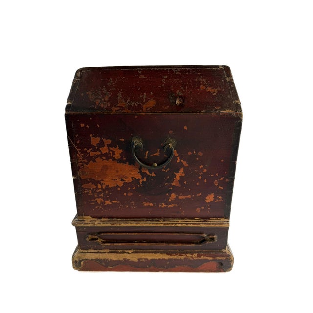 19th Century Antique Chinese Box in Original Patina For Sale - Image 5 of 18