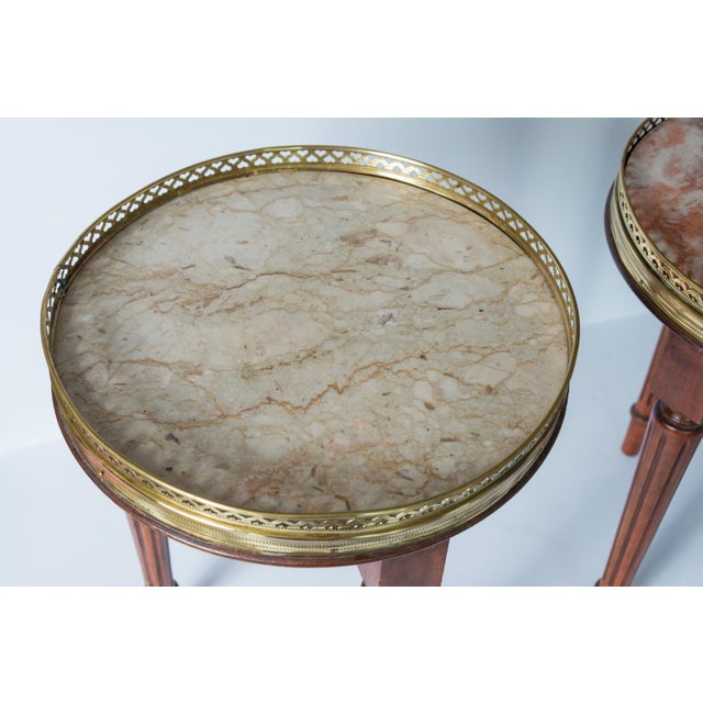 French Pair of French Louis XVI Style Bouillotte Marble Top Small Side Tables For Sale - Image 3 of 10