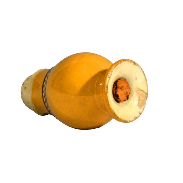 English Mocha Dipped Ware Pepper Pot, Ochre Slip, Herringbone Band, Regency Circa 1810 This English dipped-ware pepper...