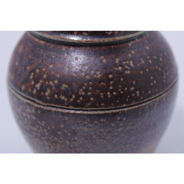 Colonial Williamsburg Stoneware Small Urn - Stamped For Sale - Image 10 of 12