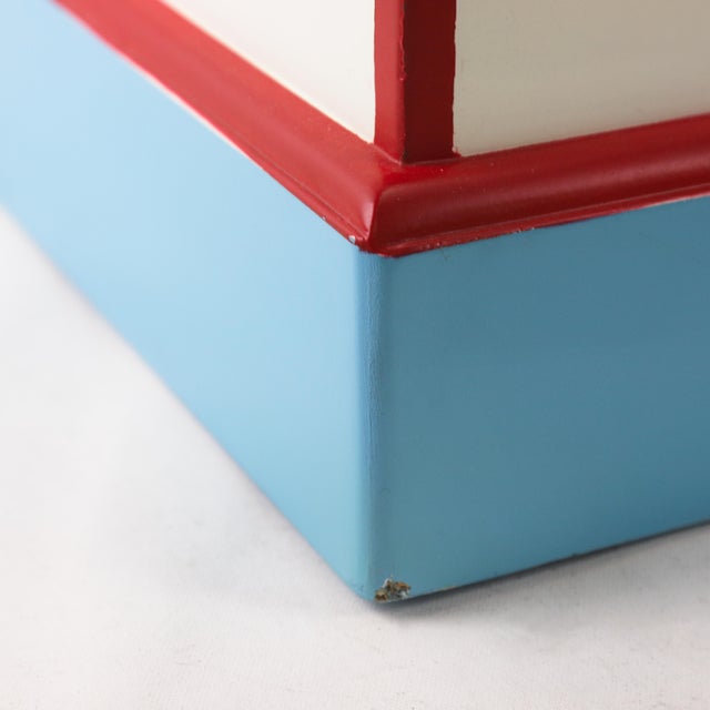 Charming Circus-Themed Wooden Toy Box With Safe, Child-Friendly Design For Sale - Image 11 of 12