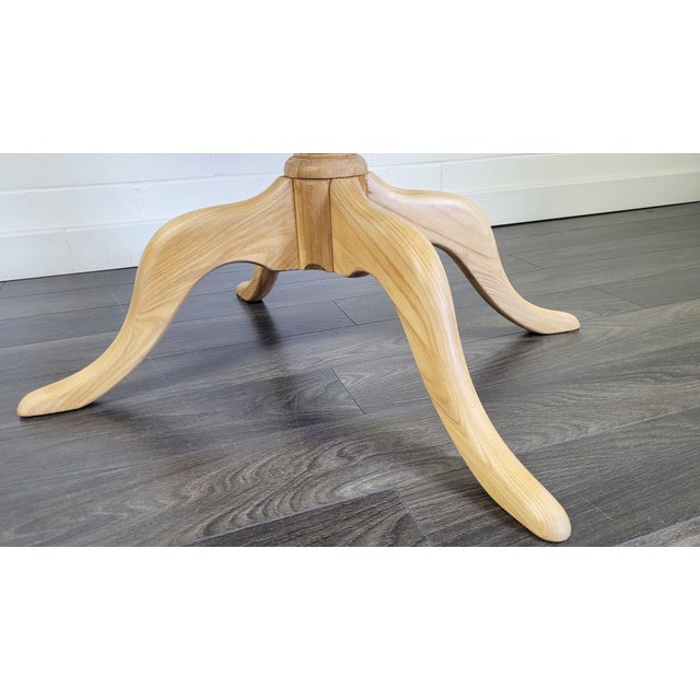 Chester Extendable Pedestal Dining Table from Ercol, 2000s For Sale - Image 16 of 18