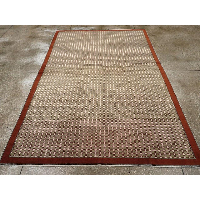 Galerie Shabab Collection Mid-20th Century Mid-20th Century Turkish Sivas Deco Rug For Sale - Image 4 of 10