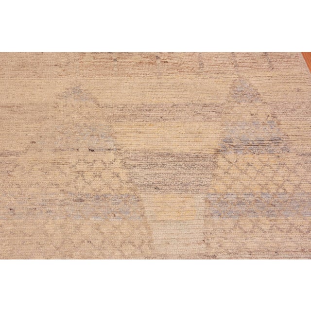 Nazmiyal Collection Oversized Modern Moroccan Style Rug For Sale In New York - Image 6 of 10