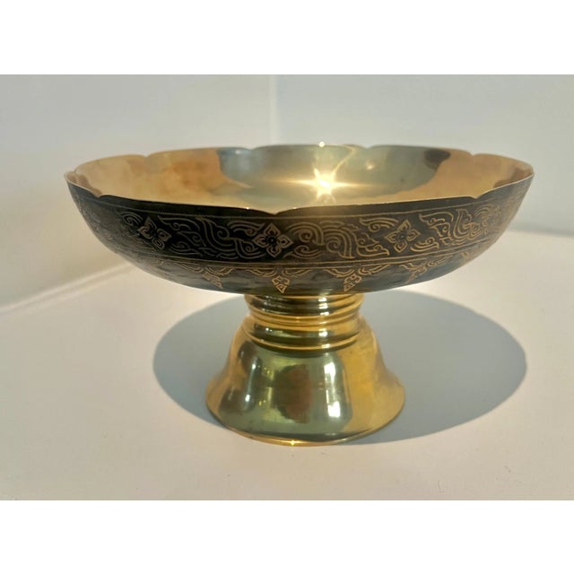 Footed Brass Bowl with Etched Gold Detailing For Sale In Los Angeles - Image 6 of 10