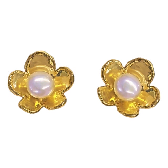 Daisy Stud Earrings, A Pair For Sale