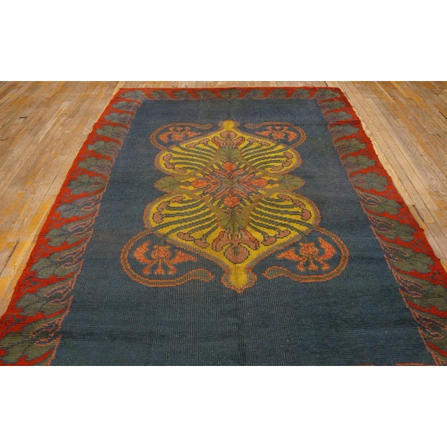 Early 20th Century Irish Donegal Arts & Crafts Carpet ( 5'7" x 7'9" - 170 x 296) For Sale In New York - Image 6 of 12