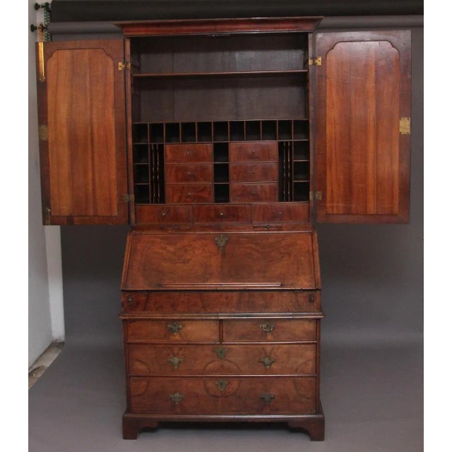 Early 18th Century Walnut Bureau & Bookcase, Set of 2 For Sale - Image 13 of 15