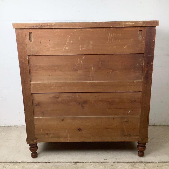 19th Century American Empire Flame Mahogany Four-Drawer Chest For Sale - Image 4 of 18