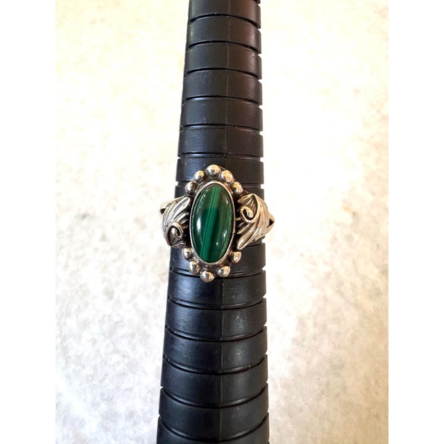 Lovely vintage Sterling, silver and Malachite Native American style ring.