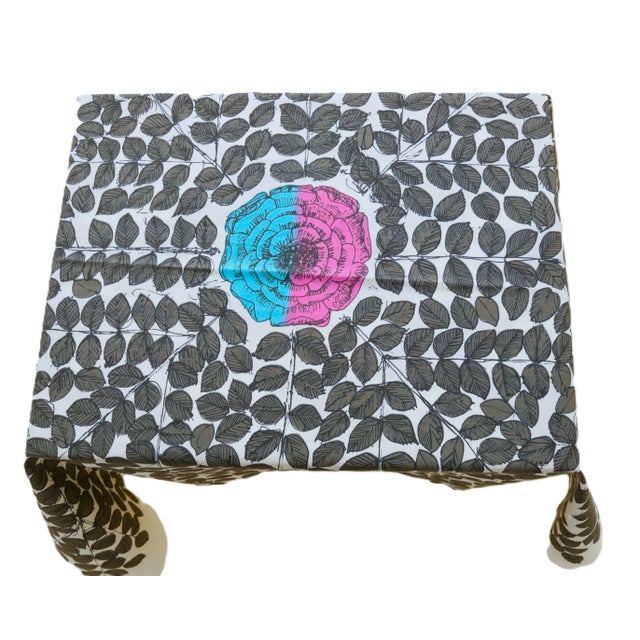 Mid-Century Modern 1958 Mid-Century Scandinavian Textile by Renowned Swedish Designer Viola Gråsten, Tapestry Tablecloth For Sale - Image 3 of 17