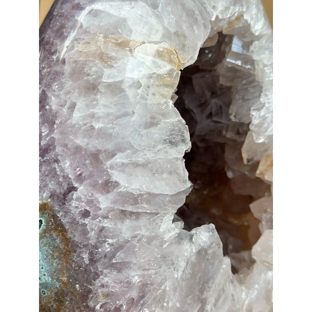 Museam Grade Egg-Shaped Amethyst and Quartz Geode Sculpture From Uruguay For Sale - Image 6 of 8