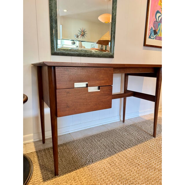 A Mid Century Modern “Accord” Drop Leaf Desk by American of Martinsville, Circa 1960s For Sale In Houston - Image 6 of 12