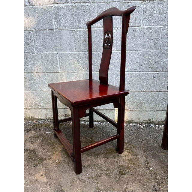 Early 20th Century Pair of Antique Ming Style Chinoiserie Hongmu Side Chairs For Sale - Image 5 of 11