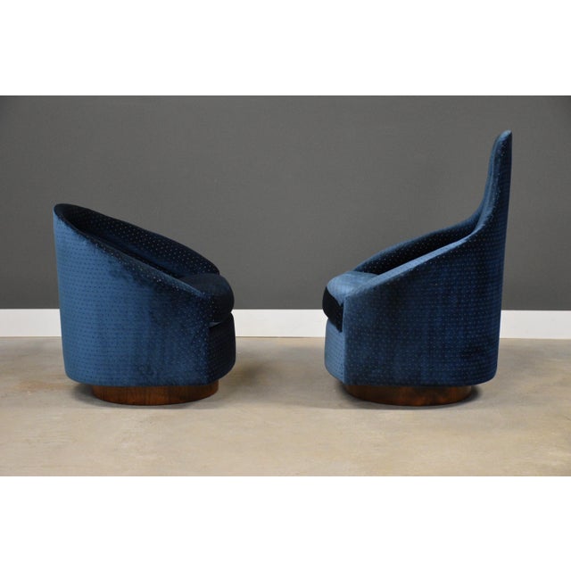 1960s 1960s Walnut Tilt Swivel Lounge Chairs by Adrian Pearsall - A Pair For Sale - Image 5 of 10