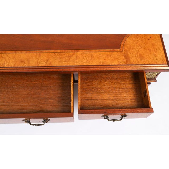 Large Burr Walnut Coffee Table by Charles Barr, 20th Century For Sale - Image 15 of 18