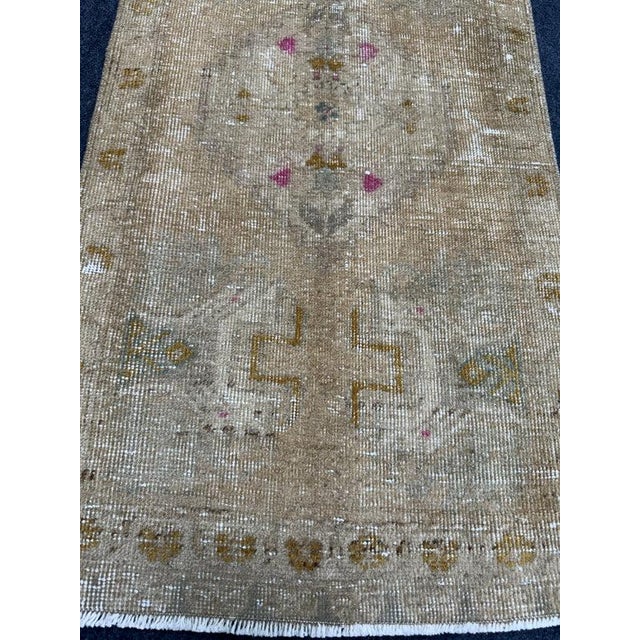 Turkish Yastik Rug 1'8
