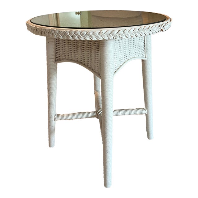 Vintage White Wicker Round Table For Sale