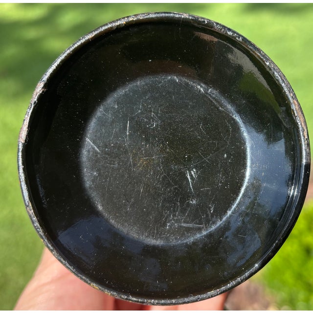 Antique English Papier-Maché Chinoiserie Spill Vase / Brush Holder in Black and Gold For Sale - Image 17 of 18