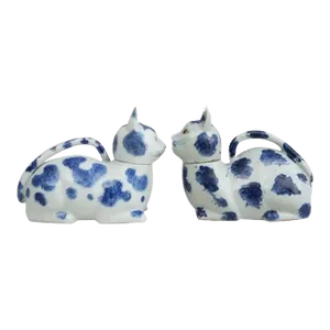18th/19th Century Qing Dynasty Chinese Export Porcelain Blue & White Cat Form Ewers or Bourdaloue & Cover - A Pair