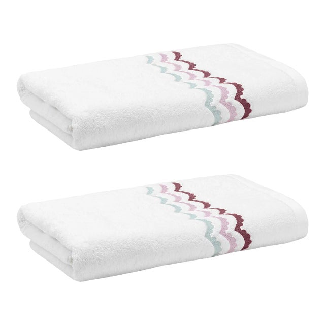 Celerie Kemble + Hamburg House Whimsical Wine Scallop Bath Towel - Set of 2 For Sale