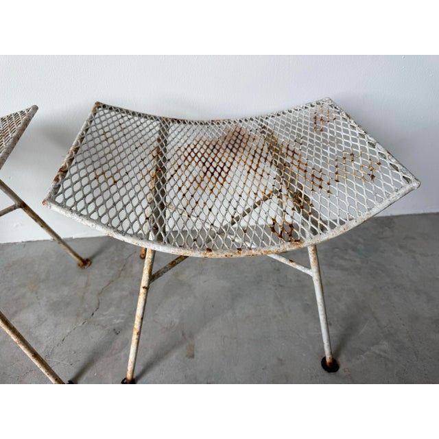 Mid-20th Century Maurizio Tempestini for Salterini Outdoor Metal Footstools / Ottomans – Pair For Sale - Image 4 of 12