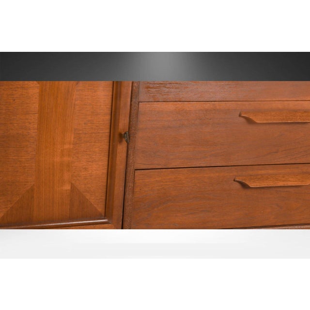 Wood Mid Century Walnut Credenza Dresser Bassett For Sale - Image 7 of 13