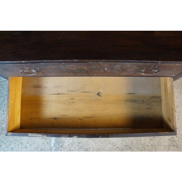 Antique 18th Century American Federal Crotch Mahogany Chest of Drawers Dresser For Sale - Image 10 of 15