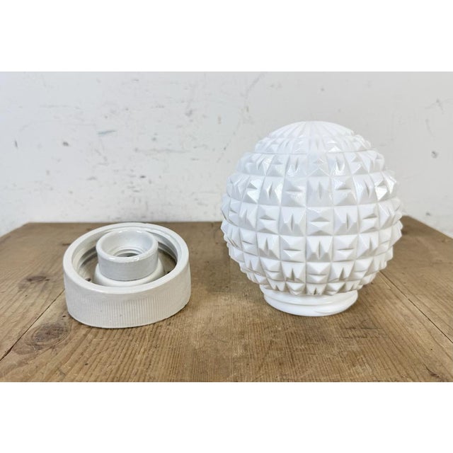 Vintage White Porcelain Wall Light, 1970s For Sale - Image 6 of 12