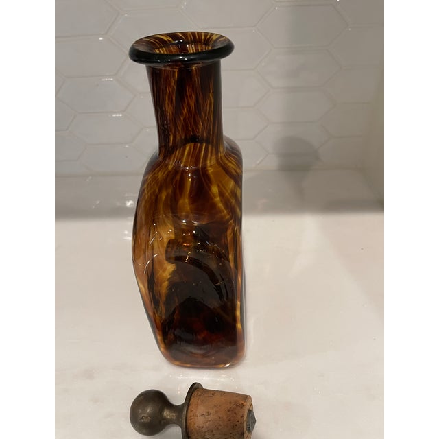 1960s Mid Century Modern Faux Tortoiseshell Hand-Blown Glass Decanter Attributed to Christian Dior Home Collection For Sale In Philadelphia - Image 6 of 7