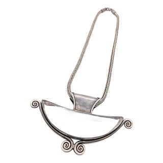 Vintage Indian Sterling Silver & Quartz Pendant With Choker Chain For Sale