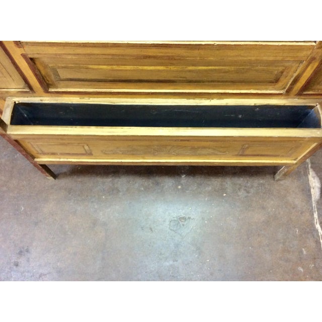 Early 1900s French Art Deco Gold Gilt Hall Mirror Jardinere For Sale - Image 11 of 12