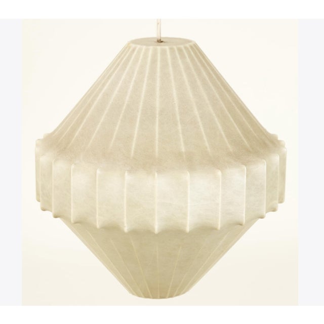 Vintage Cocoon Pendant Lamp, 1960s, in Good conditions. Up to 250V (Europe/UK Standard).The wiring of this item may be...
