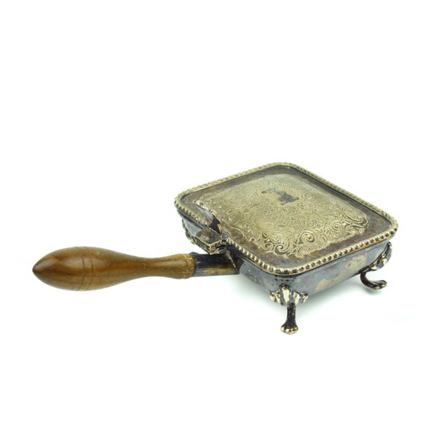 English Mid 20th Century English Silver Plated Crumb Catcher Silent Butler Helper Pan With Wooden Handle For Sale - Image 3 of 7