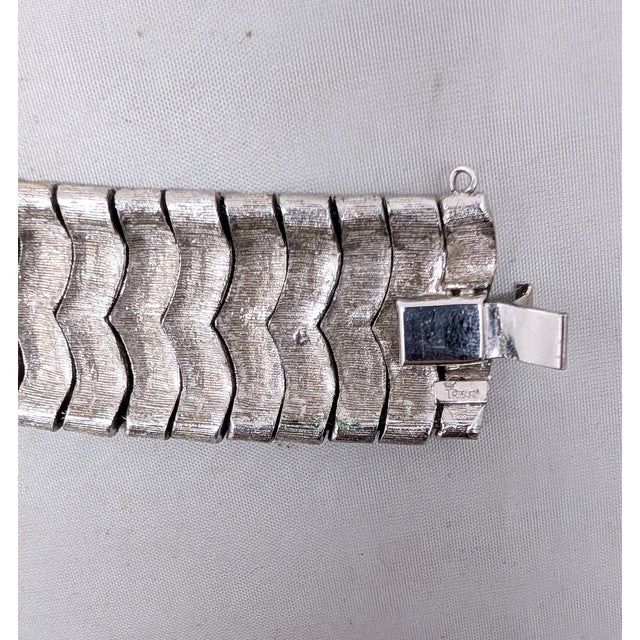 Trifari Vintage 1958 Signed Crown Trifari Rhodium Plated Asian Inspired Wave Design Bracelet For Sale - Image 4 of 11