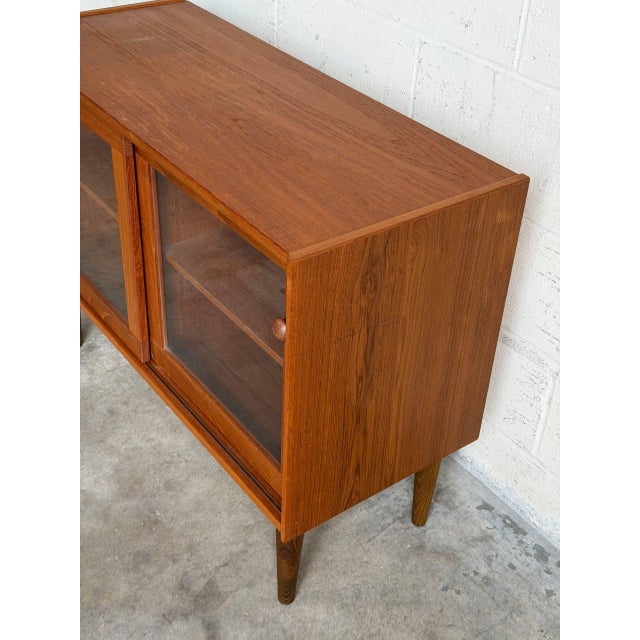 Vintage Danish Teak Display Cabinet With Sliding Glass Doors 1960s For Sale - Image 4 of 10