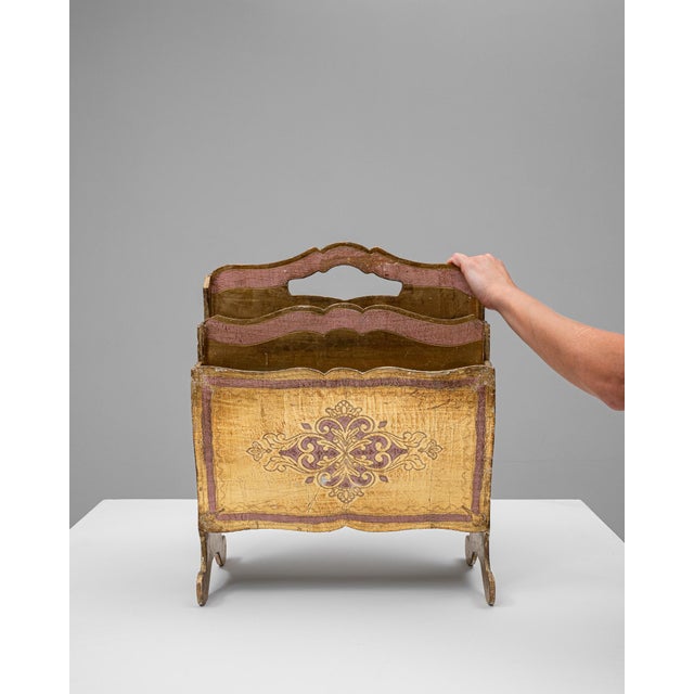 20th Century Italian Wooden Newspaper Stand For Sale In Greensboro - Image 6 of 8