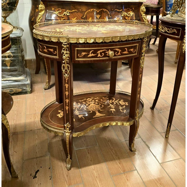 French French Louis XV Inlaid Oval Side Table With Drawer, Brass Gallery & Lower Shelf For Sale - Image 3 of 9