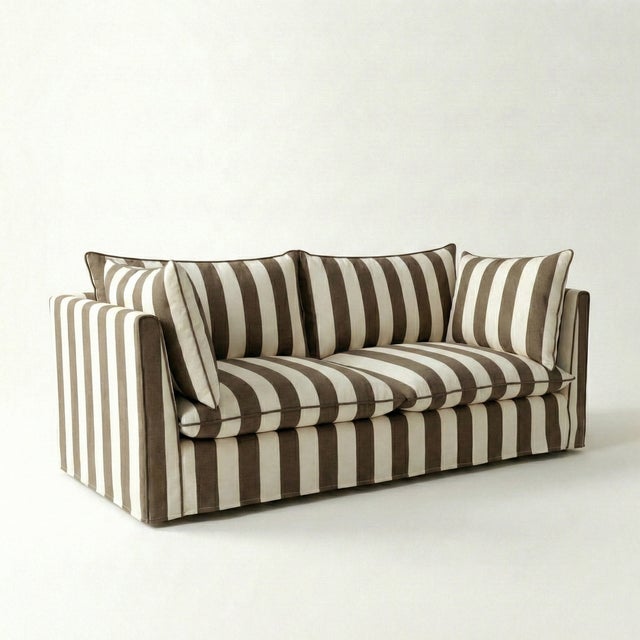 A joyous beautiful sofa made by hand in the USA using natural materials with a large dollop of comfort. 'Tradition with a...