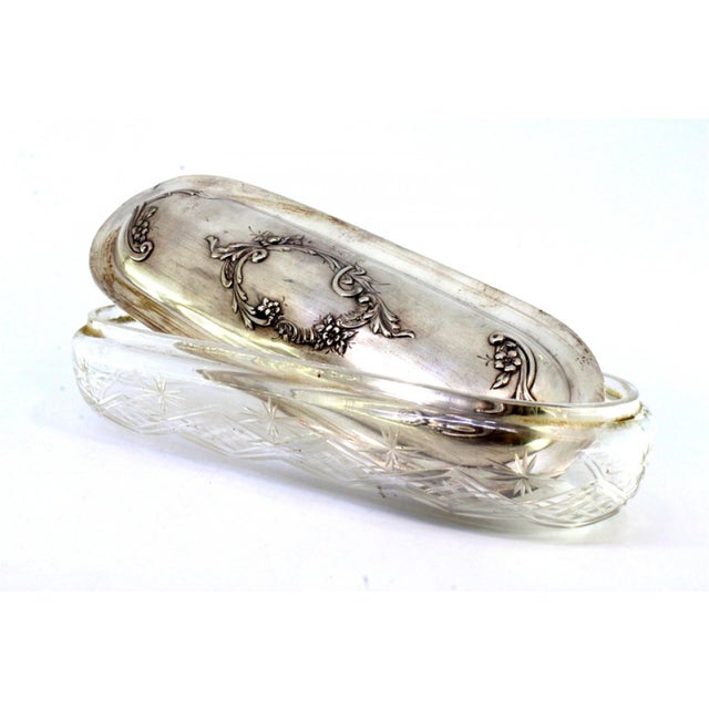 Acid-Etched Glass Box with Silver Lid with Reliefs and Monogram Card For Sale - Image 5 of 8