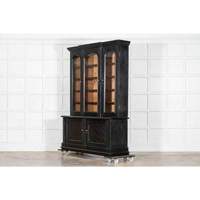 Late 19th Century Large 19th Century English Ebonised Oak Glazed Bookcase, 1880s For Sale - Image 5 of 17