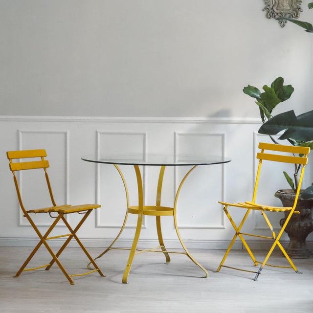 In appearance, this garden set evokes simple garden settings typical of Southern and Central Europe, as seen on terraces,...