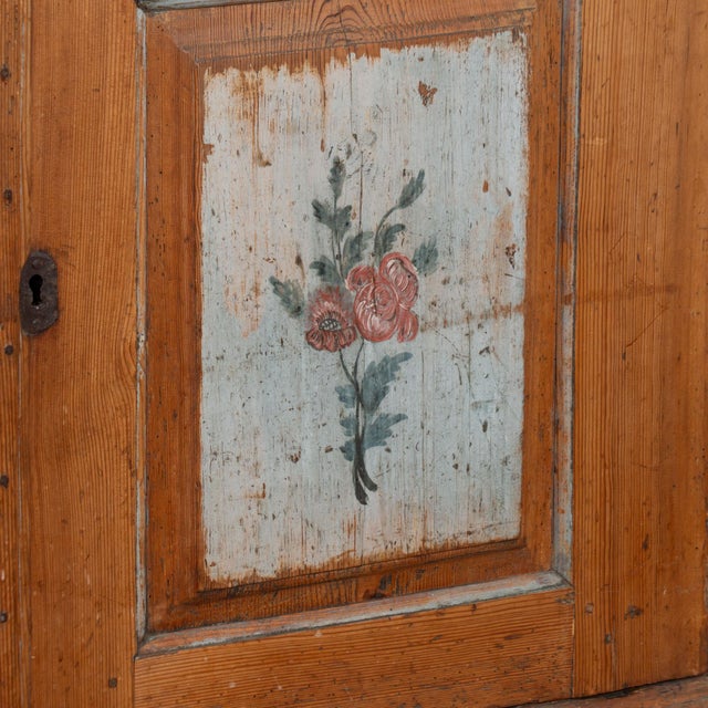 Early 19th Century Swedish Pine Cabinet With Original Painted Floral Panels For Sale - Image 12 of 15