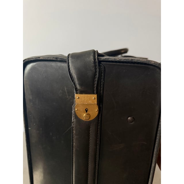 Large 1960s Full Leather Black Gucci Suitcase For Sale In Providence - Image 6 of 7