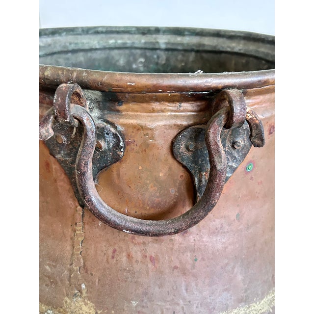 Farmhouse Antique Hand-Hammered Copper Cauldron With Iron Handles For Sale - Image 3 of 16