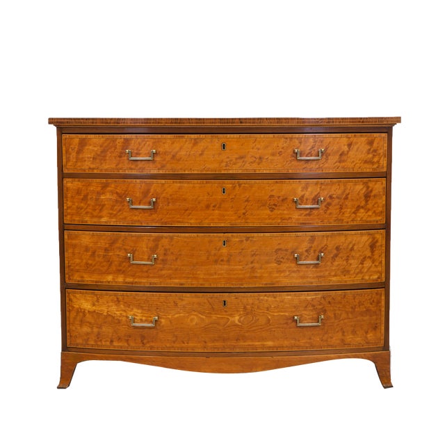 George III Satinwood & Banded Bow Fronted Chest Commode, 1790s For Sale