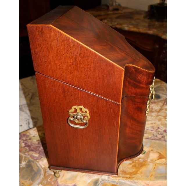 Pair of George III Antique Style Mahogany Knife Boxes Made by Southhampton For Sale - Image 12 of 14